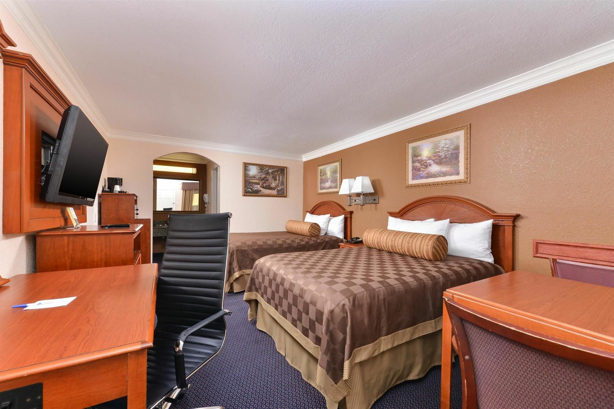 Americas Best Value Inn & Suites-Alvin/Houston Exterior photo